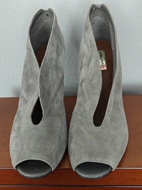 Halogen Gray Suede Peep-Toe Ankle Boots, Size 10